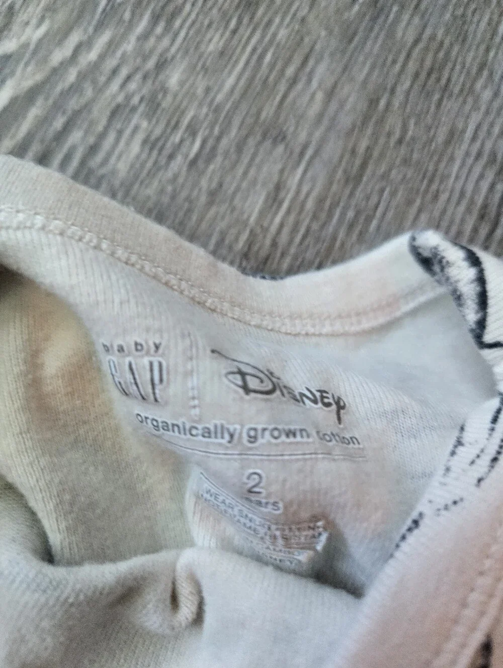 2T Boys Or Girls Disney Black and Cream Mickey Mouse Pajama Setoy